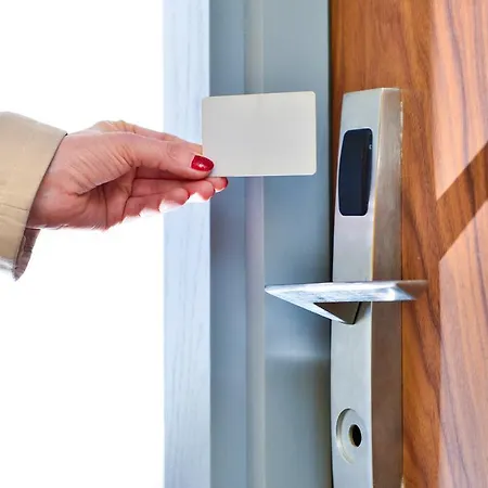 アパートホテル Spil イズミル